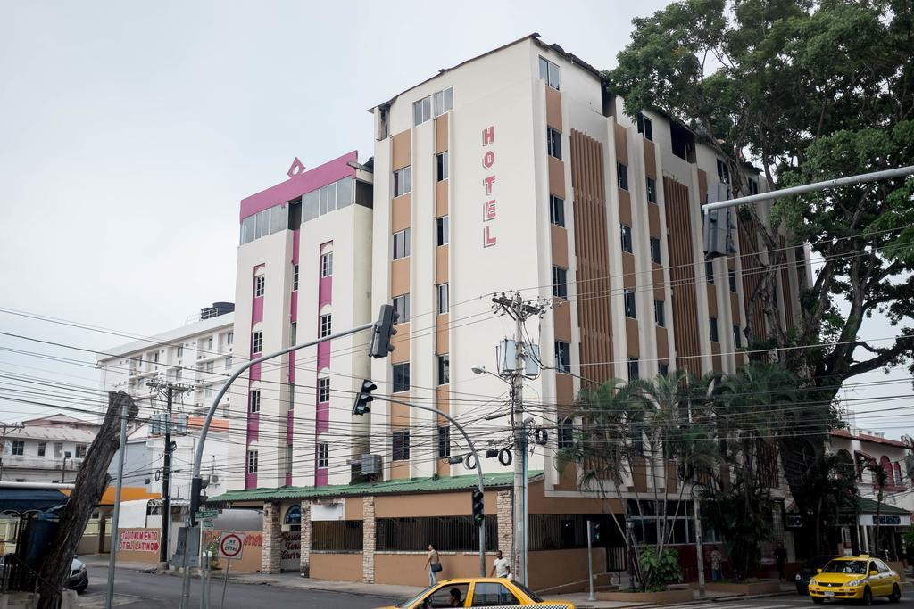 Hotel Latino